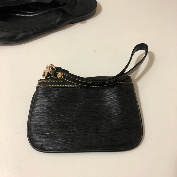 Dooney Brourk Leather wristlet brand new - Picture 14 of 15